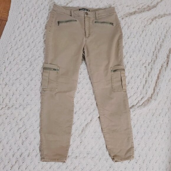 Design Lab Womens Mid Rise Sand Khaki Slim Straight Cargo Utility Pants- 31 - Picture 13 of 16